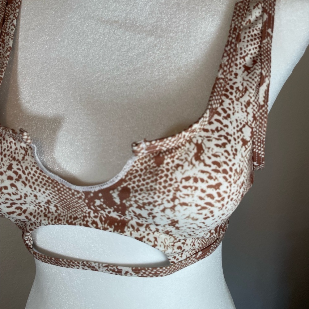 Chic Snake Print Bikini Set - Picture 10 of 10